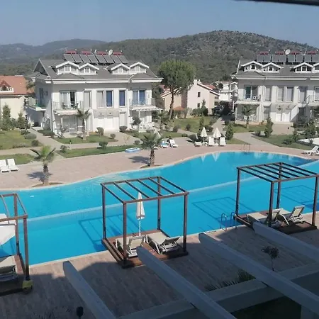 World E4 * Fethiye